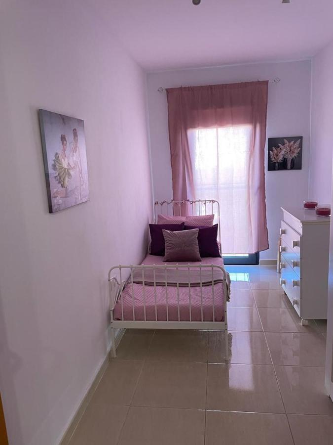 Vivienda Ubuntu Apartment Los Llanos De Aridane Bagian luar foto