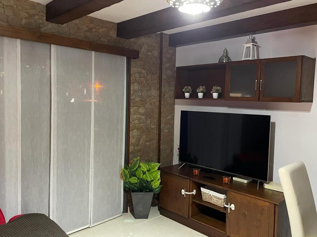 Vivienda Ubuntu Apartment Los Llanos De Aridane Bagian luar foto