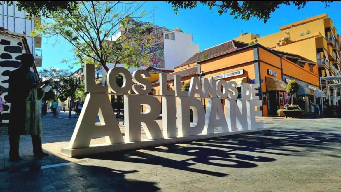 Vivienda Ubuntu Apartment Los Llanos De Aridane Bagian luar foto