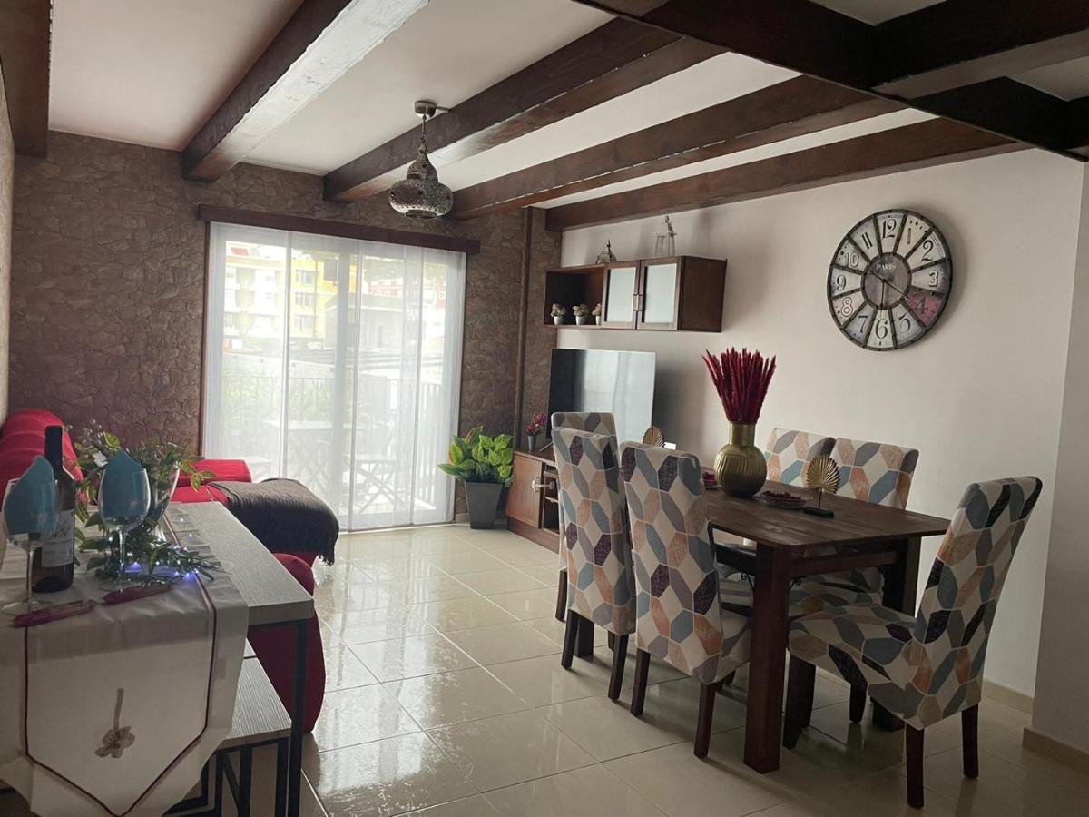 Vivienda Ubuntu Apartment Los Llanos De Aridane Bagian luar foto